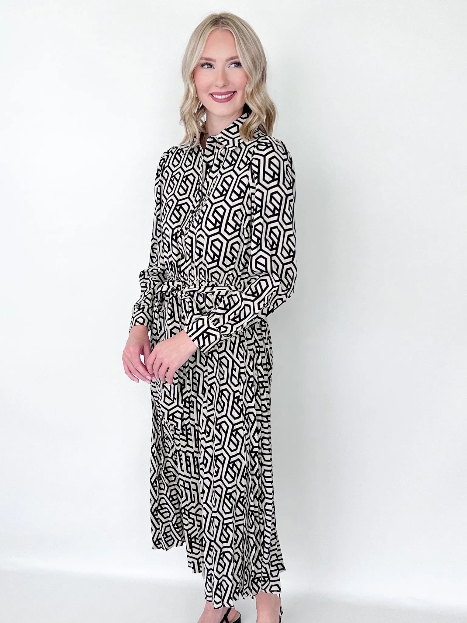 Amelia - Printed Long Sleeve Pleated Midi Dress