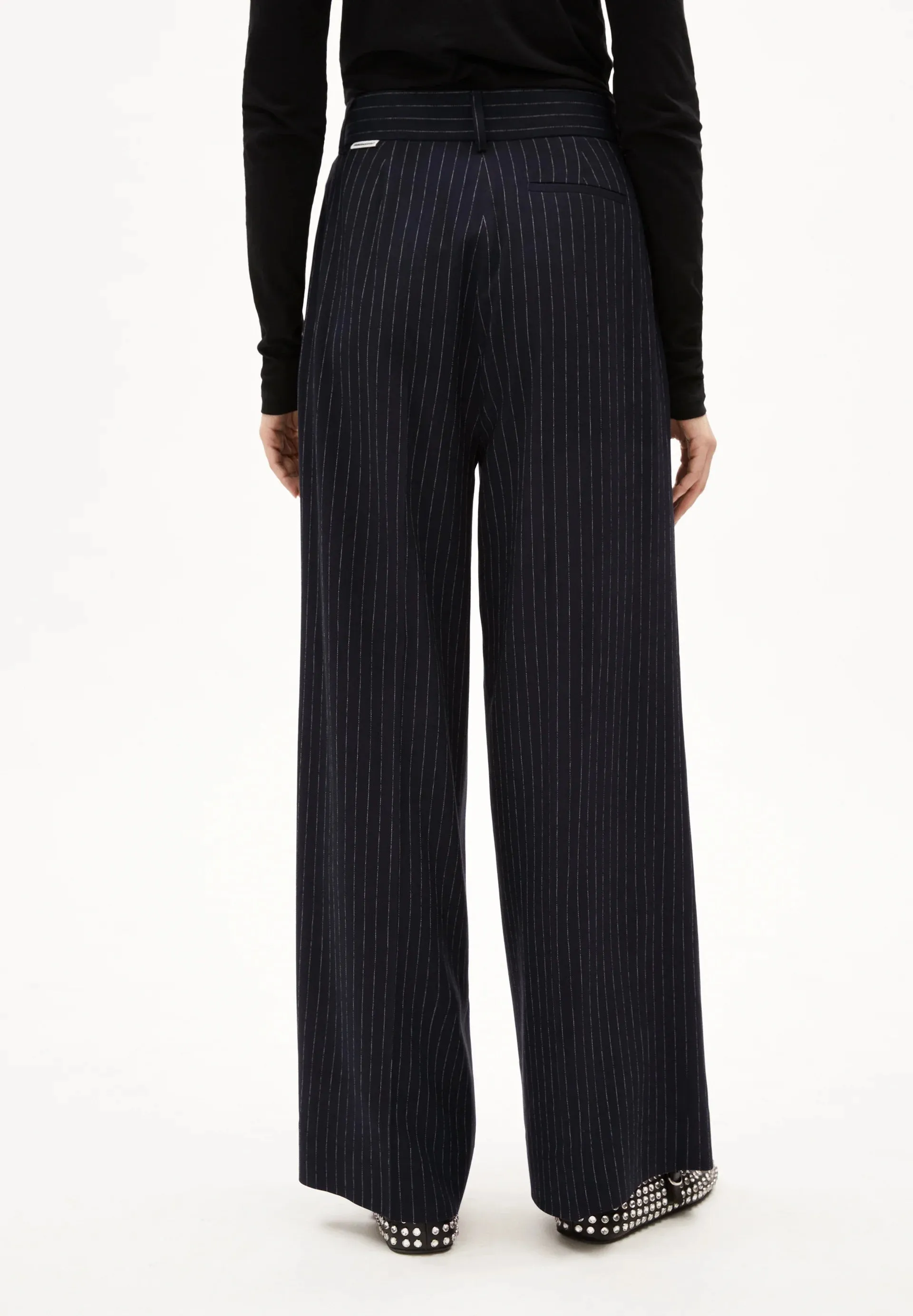 ARMEDANGELS Kaayua pinstripe trousers night sky white women