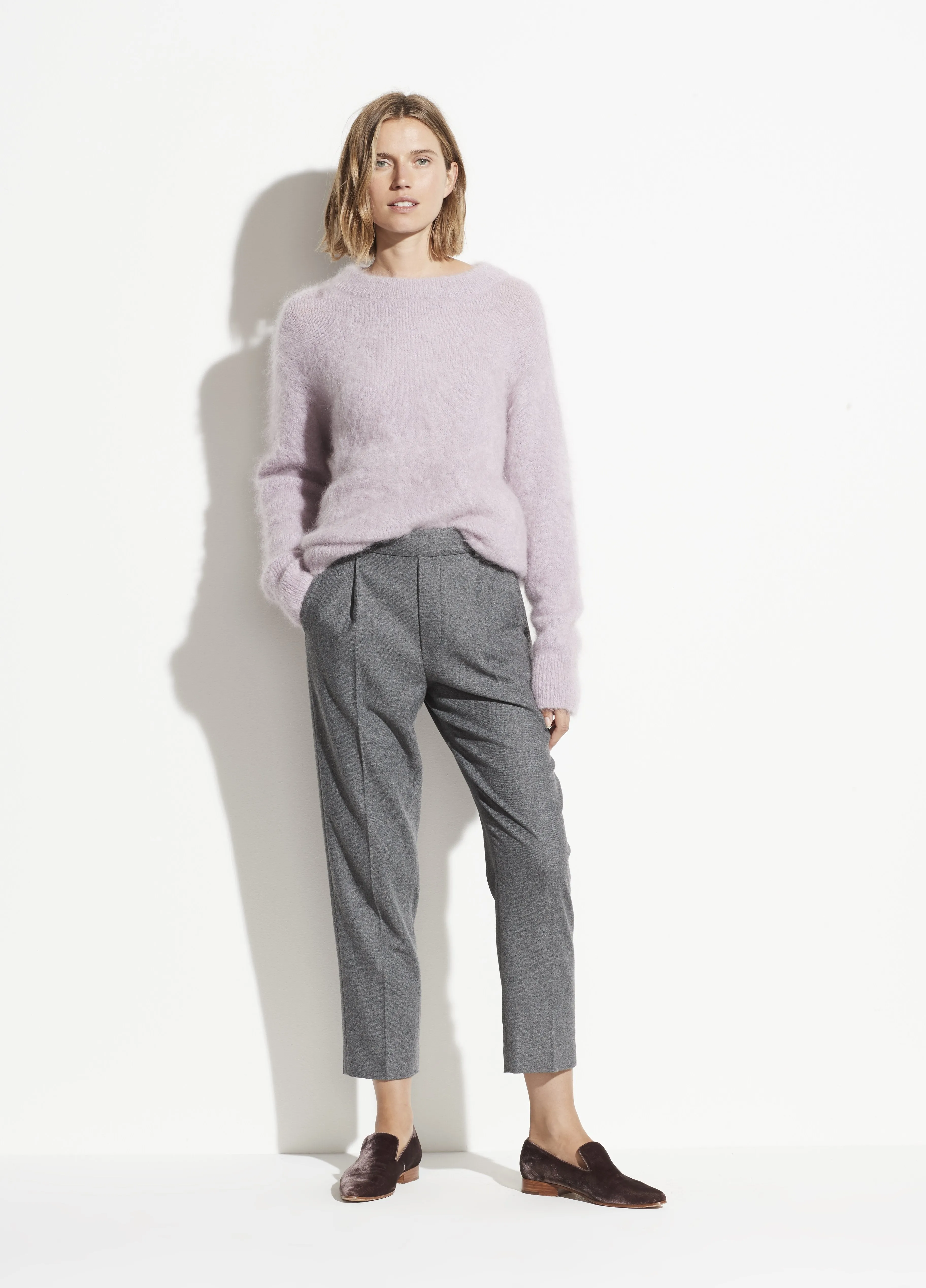 Easy Tapered Pull On Pant in Medium Heather Grey