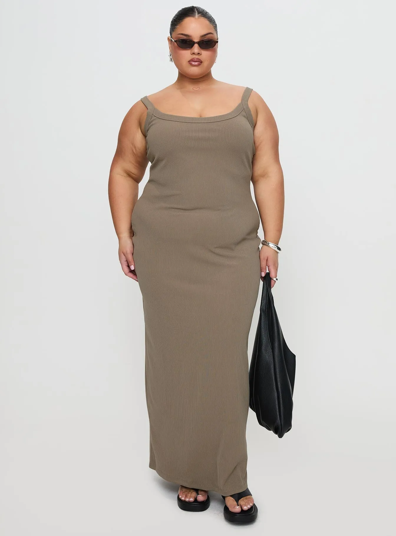 Montwood Maxi Dress Sage Curve