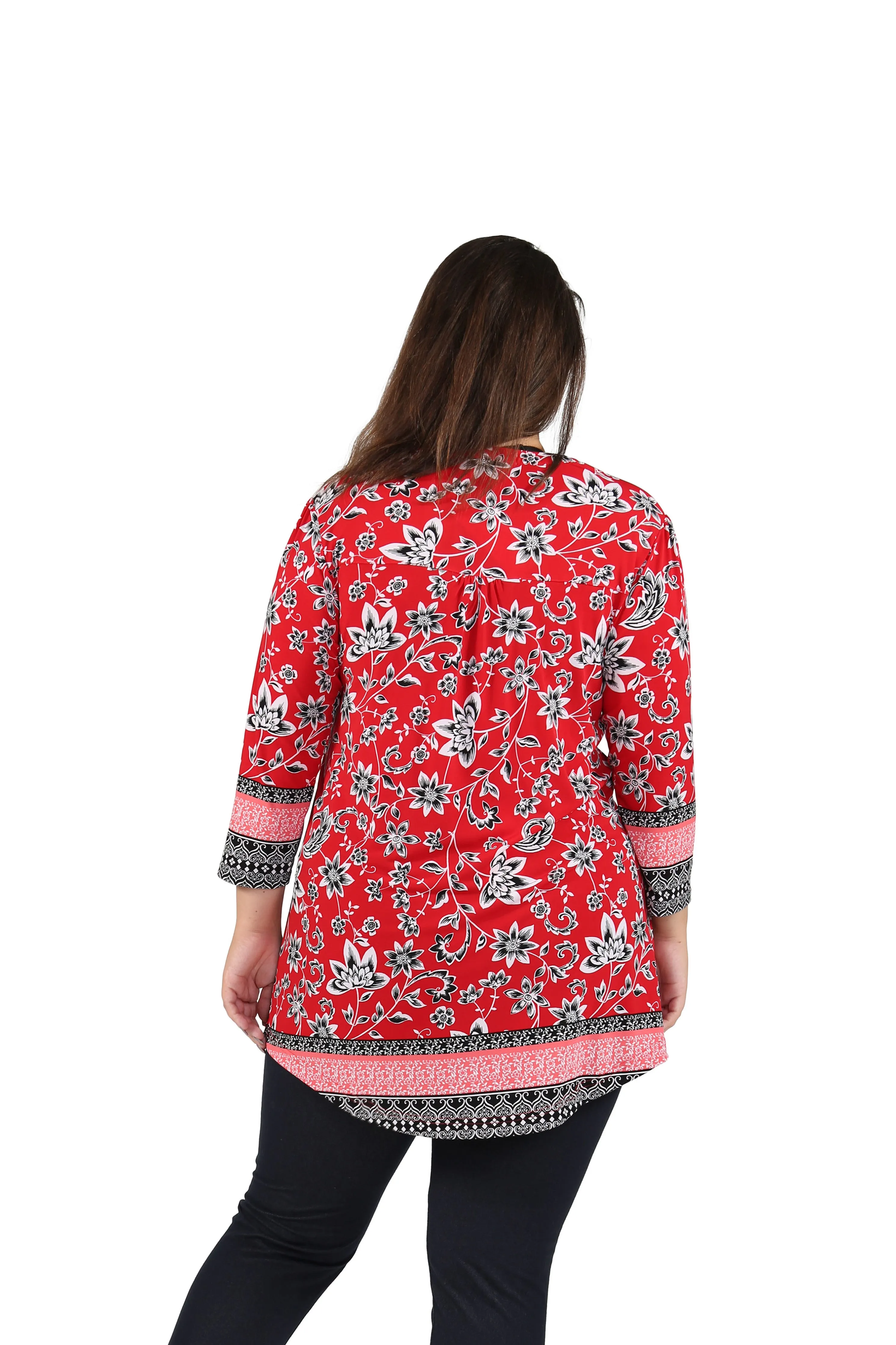 Plus Size La Cera Pleat Front Printed Tunic With Border Print