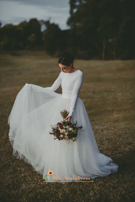 Vintage Modest Long Sleeves Wedding Dress