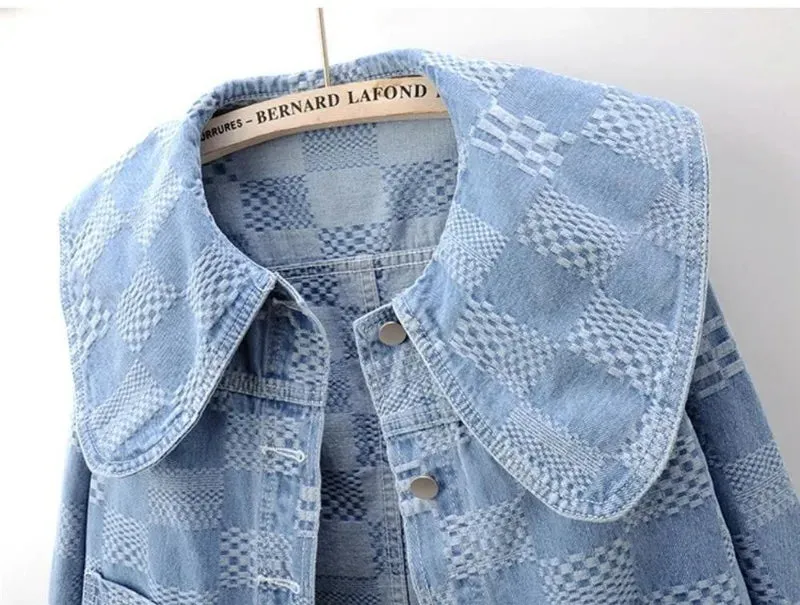 Women Cropped Denim Jacket with Peter Pan Collar