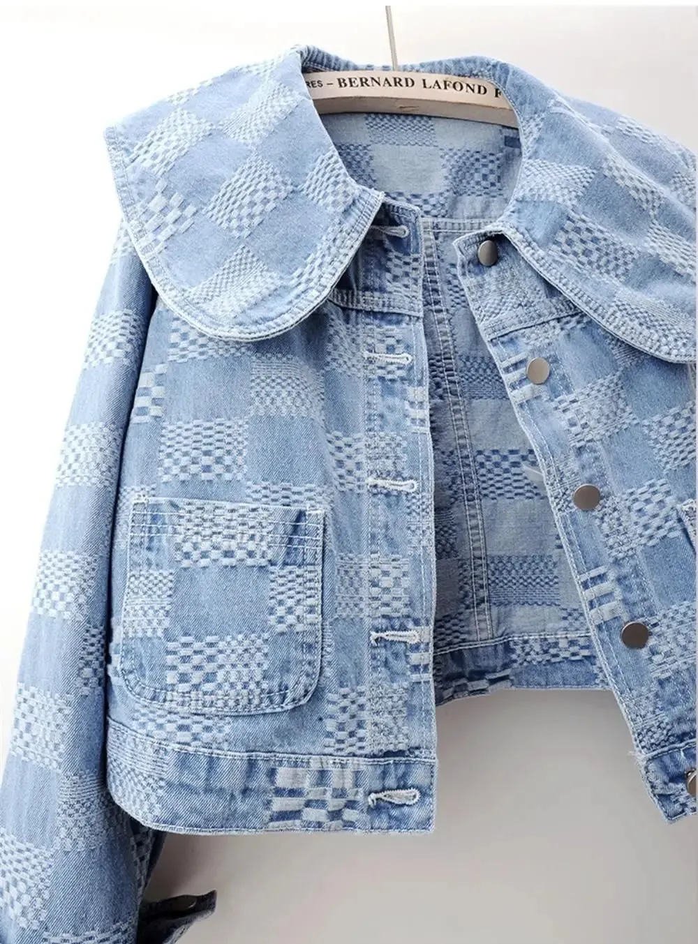 Women Cropped Denim Jacket with Peter Pan Collar