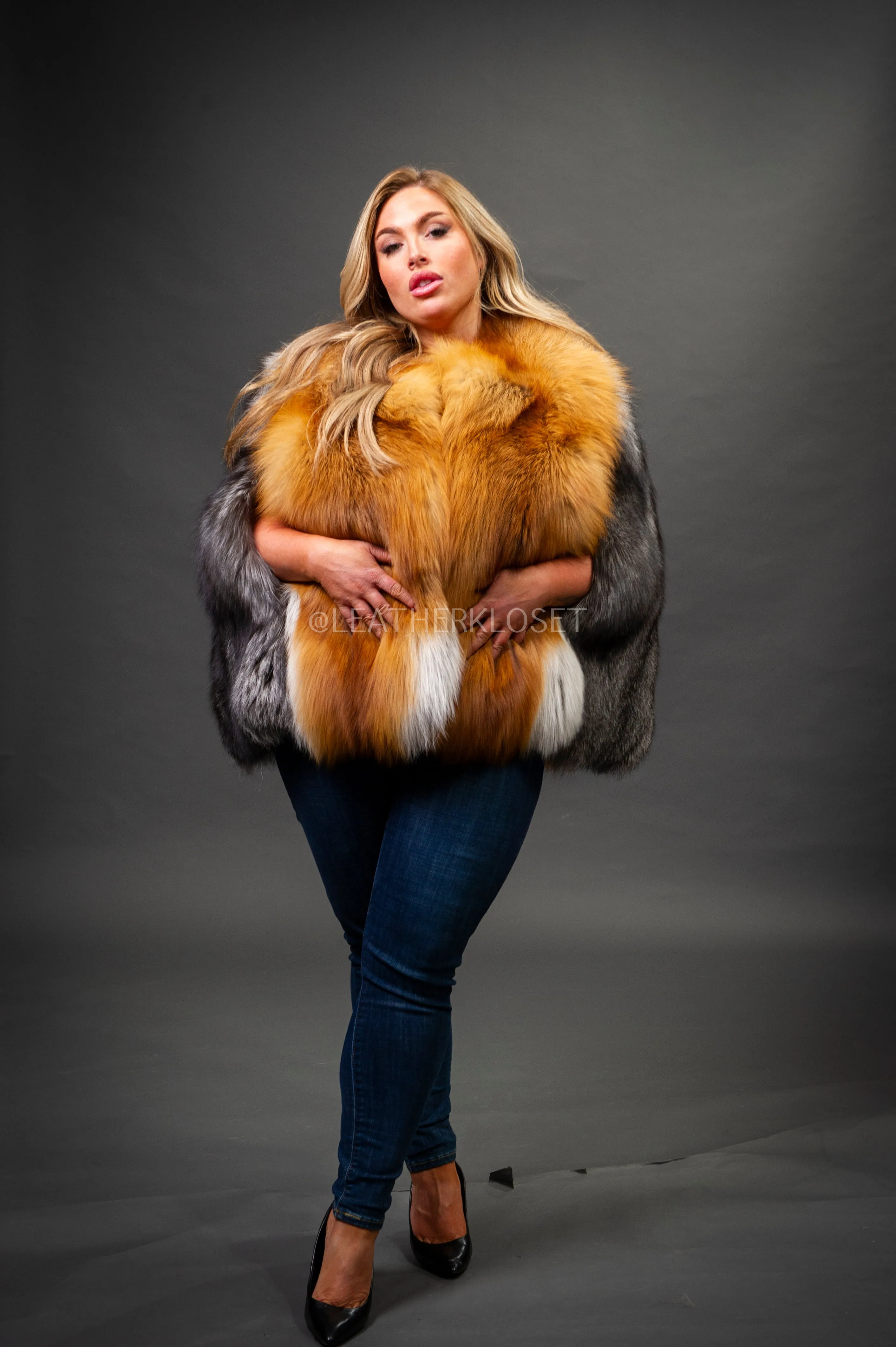 Women's Fox Fur Poncho [Red Fox/Silver Fox]