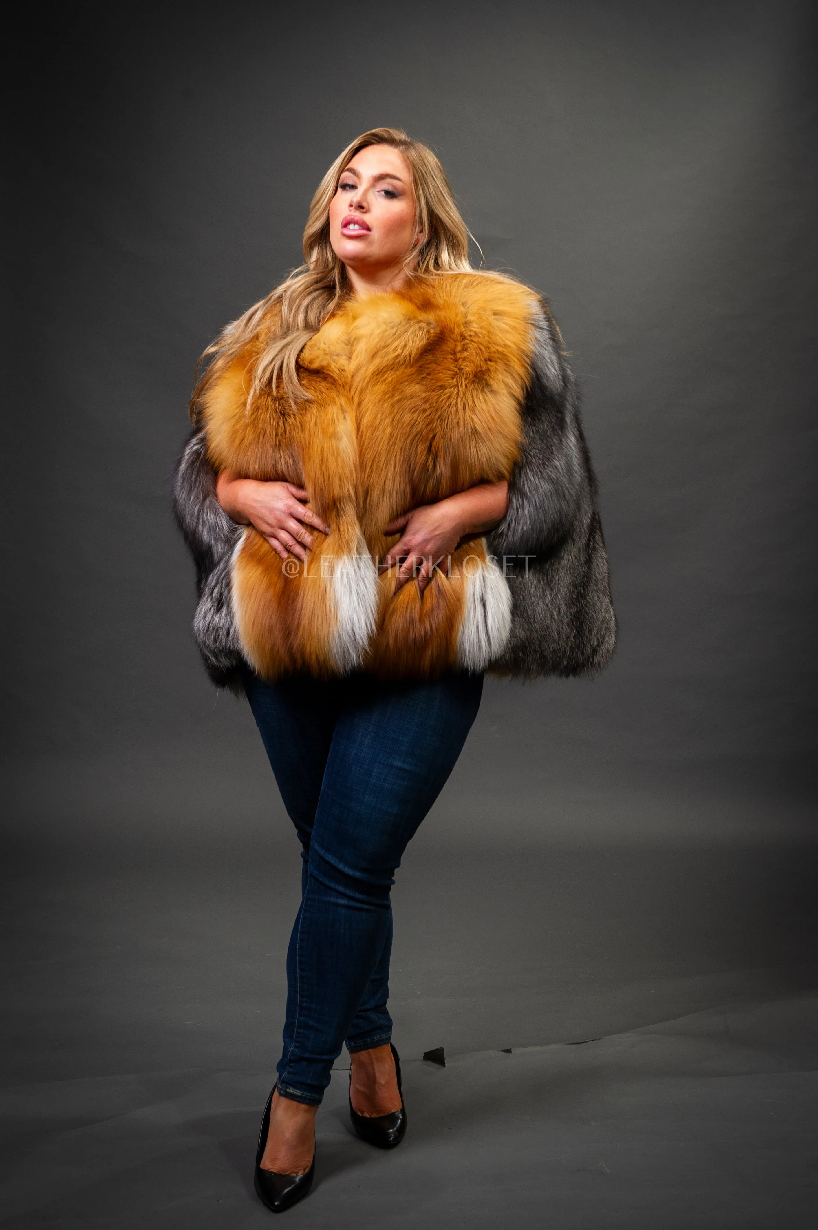 Women's Fox Fur Poncho [Red Fox/Silver Fox]