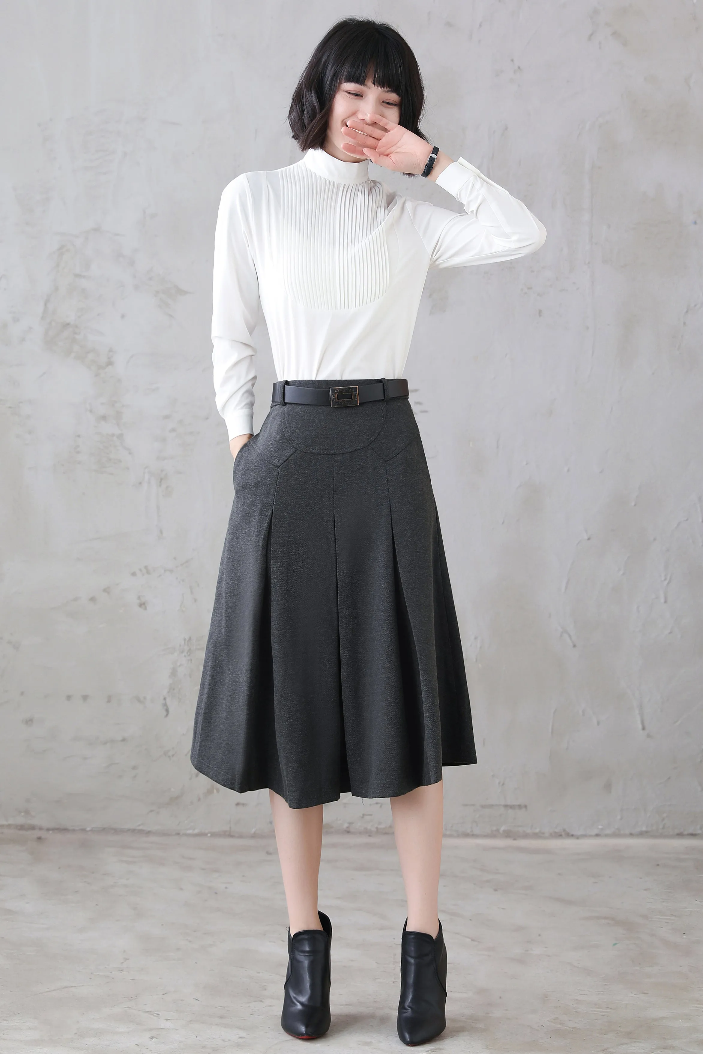 Women's Pleated Midi Wool Skirt in Grey 312301